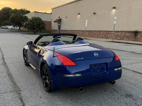 Used 2007 Nissan 350Z Touring image 5