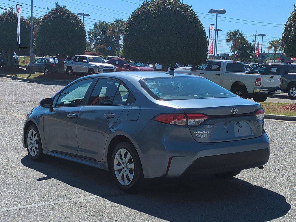 Certified 2025 Toyota Corolla LE FWD image 5