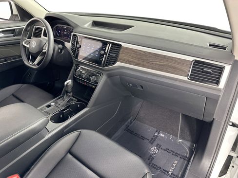 Used 2023 Volkswagen Atlas SE FWD image 30