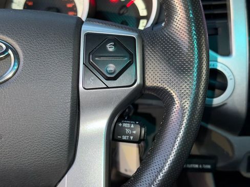 Used 2015 Toyota Tacoma 4x4 Double Cab image 32