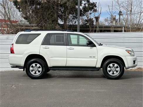 Used 2007 Toyota 4Runner SR5 image 9