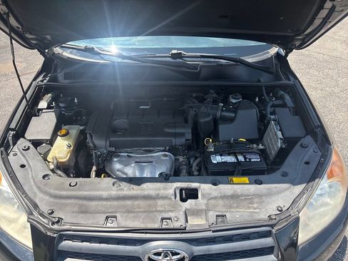 Used 2012 Toyota RAV4 4WD w/ Upgrade Value Pkg image 28