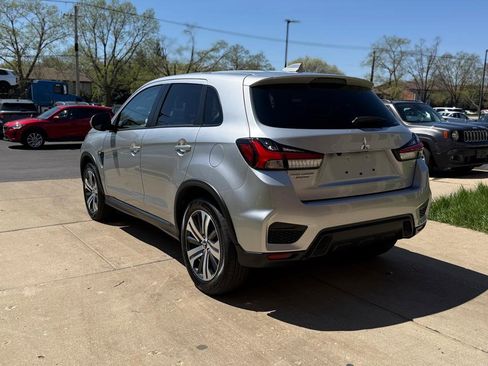 Used 2025 Mitsubishi Outlander Sport ES image 5