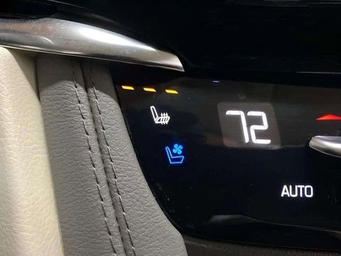 Used 2023 Cadillac XT6 Premium Luxury w/ Technology Package AWD/4WD image 59