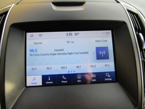 Used 2019 Ford Edge Titanium w/ Equipment Group 301A image 17