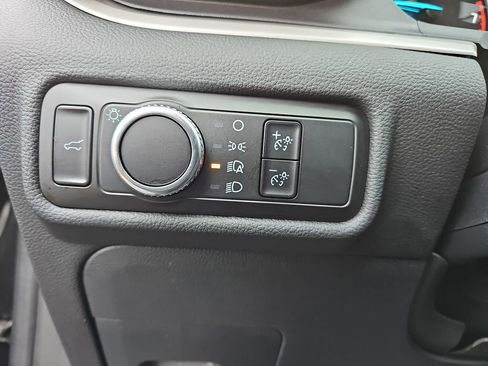 Used 2022 Ford Explorer XLT w/ Class IV Trailer Tow Package image 27