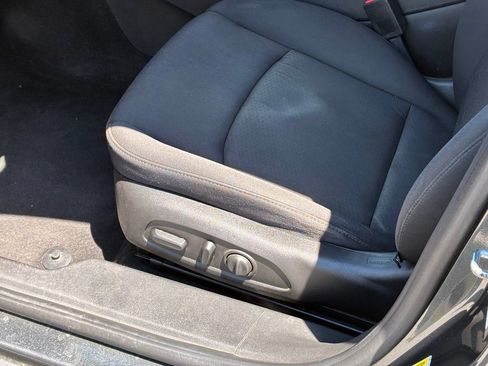 Used 2016 Chevrolet Malibu LT FWD image 17