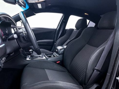 Used 2019 Dodge Charger GT w/ Blacktop Package image 17