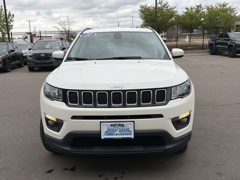 Used 2021 Jeep Compass Latitude w/ Convenience Group AWD/4WD image 2