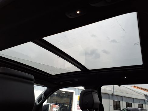New 2026 Jeep Grand Wagoneer Limited AWD/4WD image 12