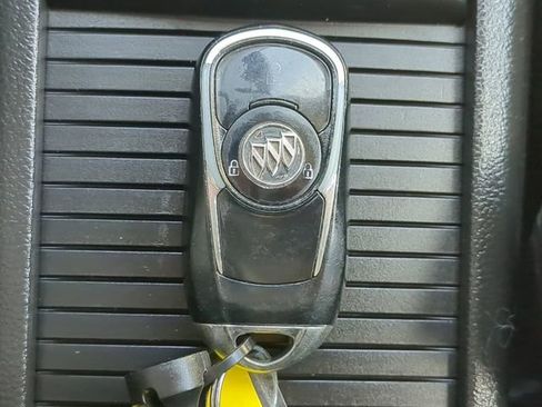 Used 2020 Buick Encore Preferred FWD image 26