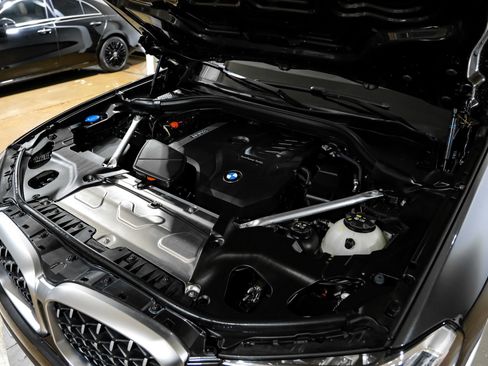 Used 2025 BMW X4 xDrive30i image 53
