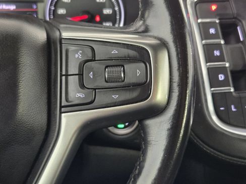 Used 2021 Chevrolet Suburban Z71 AWD/4WD image 32