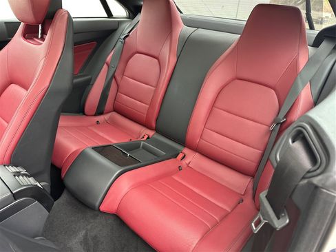 Used 2014 Mercedes-Benz E 350 4MATIC Coupe image 10