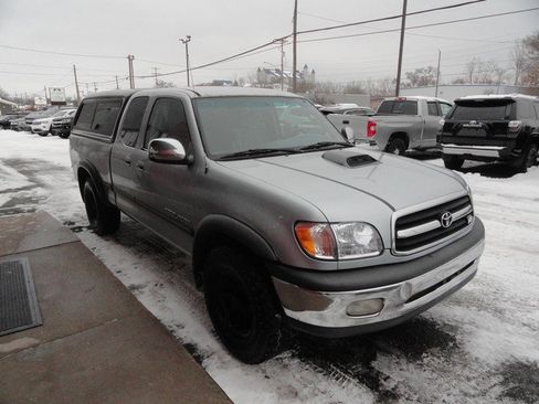 Used 2000 Toyota Tundra SR5 image 6