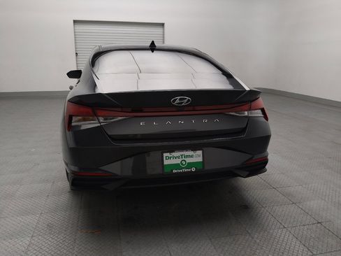 Used 2023 Hyundai Elantra SEL FWD image 6