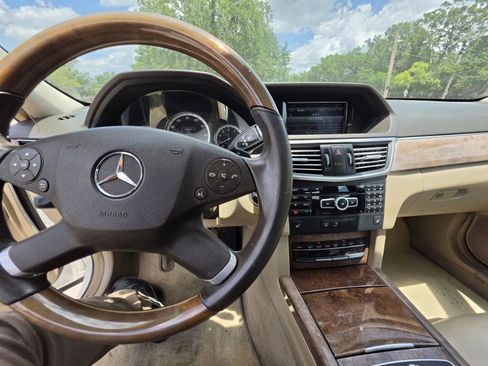 Used 2013 Mercedes-Benz E 350 Sedan image 14