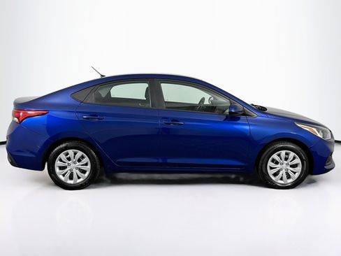 Used 2019 Hyundai Accent SE image 12