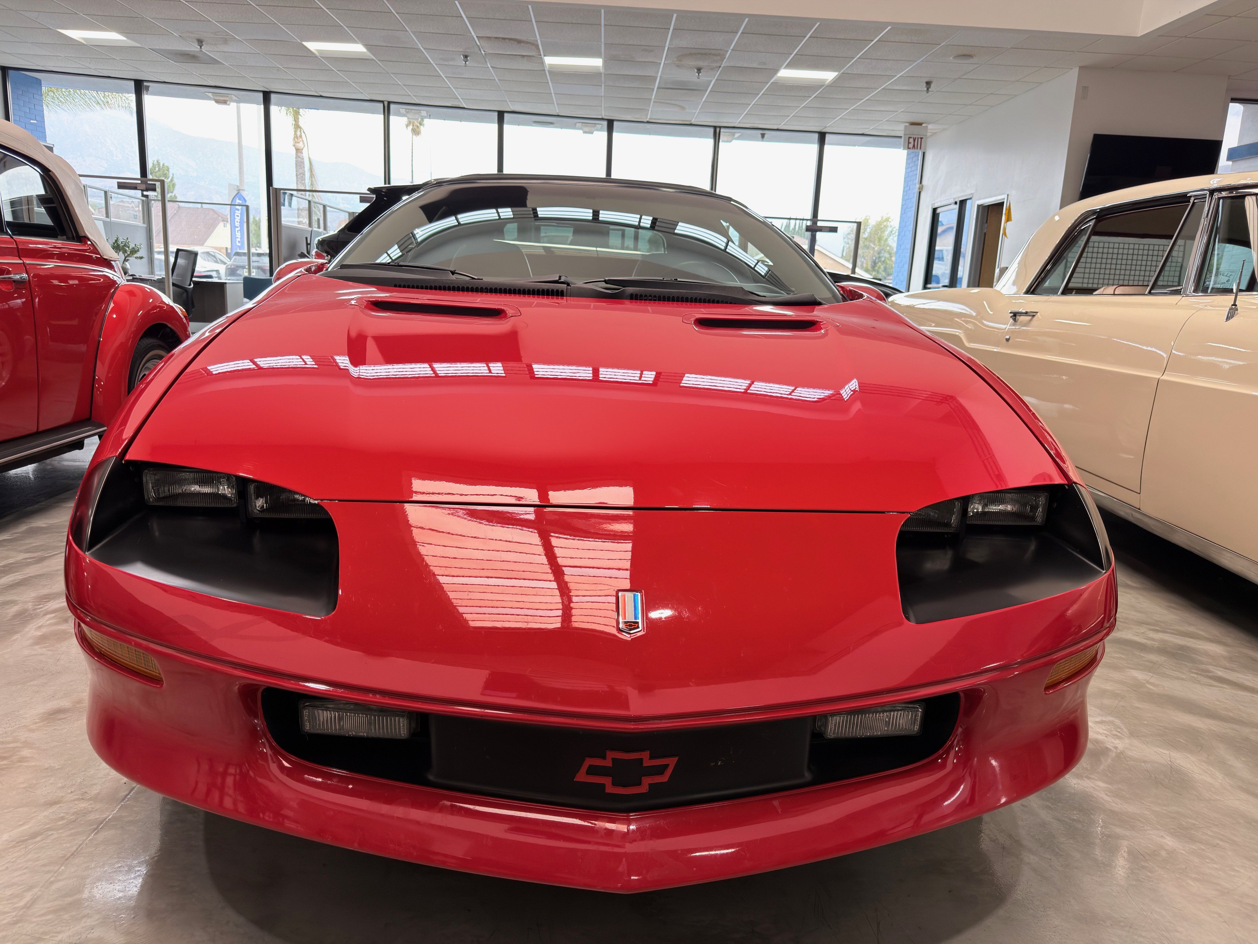 Used 1995 Chevrolet Camaro Z28 RWD image 36