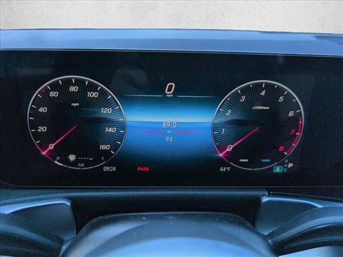 New 2026 Mercedes-Benz GLB 250 4MATIC image 11
