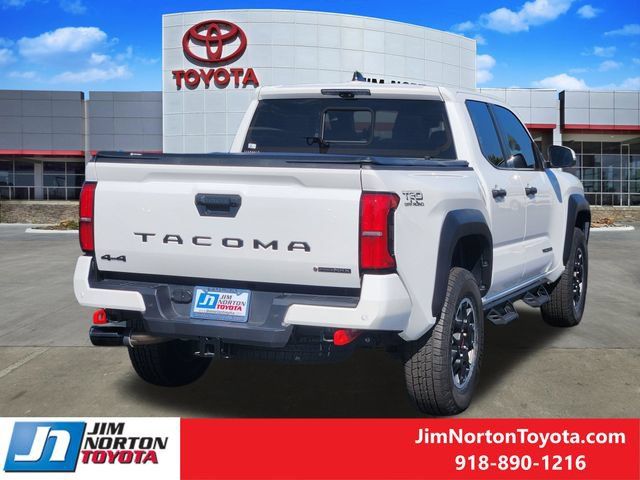 Used 2025 Toyota Tacoma TRD Off-Road w/ TRD Off Road Premium Package AWD/4WD image 6