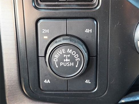 Used 2024 Ford F150 Platinum image 24