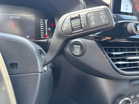 Used 2024 Ford Escape ST-Line image 19