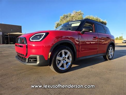 Used 2025 MINI Cooper Countryman S w/ Comfort Package Max image 2