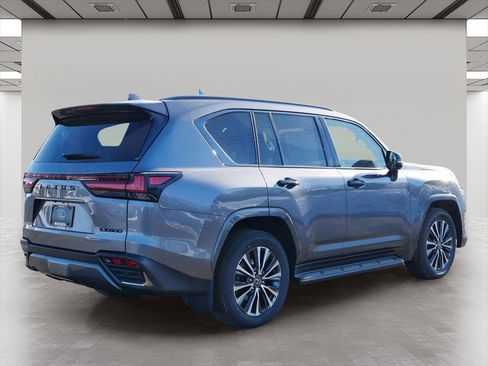 New 2026 Lexus LX 600 4WD w/ Premium Package image 6