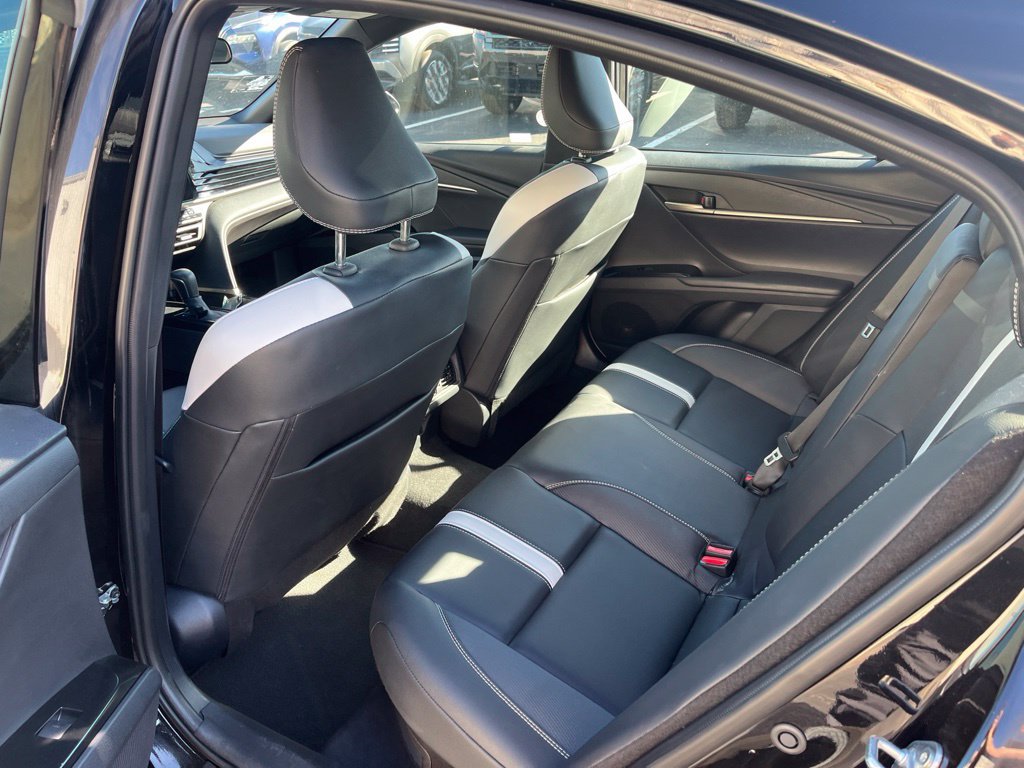 Used 2026 Toyota Camry SE FWD image 23