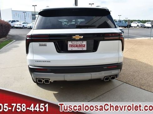 New 2026 Chevrolet Traverse LT w/ Driver Confidence Package image 7