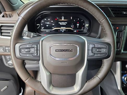 Used 2023 GMC Yukon XL Denali w/ LPO, Floor Liner Package AWD/4WD image 33