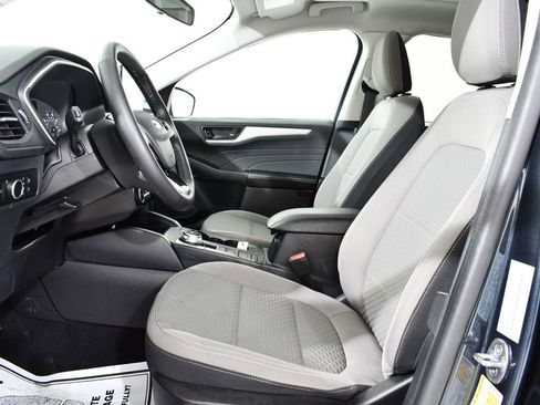 Used 2022 Ford Escape SE w/ SE Sport Appearance Package image 6