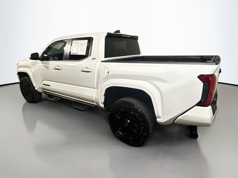 Used 2025 Toyota Tacoma SR5 RWD image 5