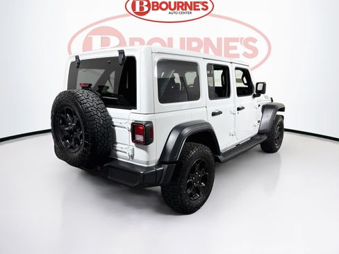 Used 2023 Jeep Wrangler Unlimited w/ Cold Weather Group AWD/4WD image 10