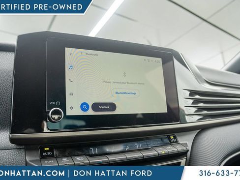 Used 2025 Toyota Camry SE FWD image 7