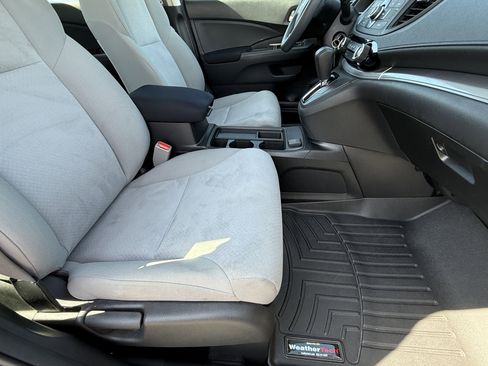 Used 2015 Honda CR-V LX image 14