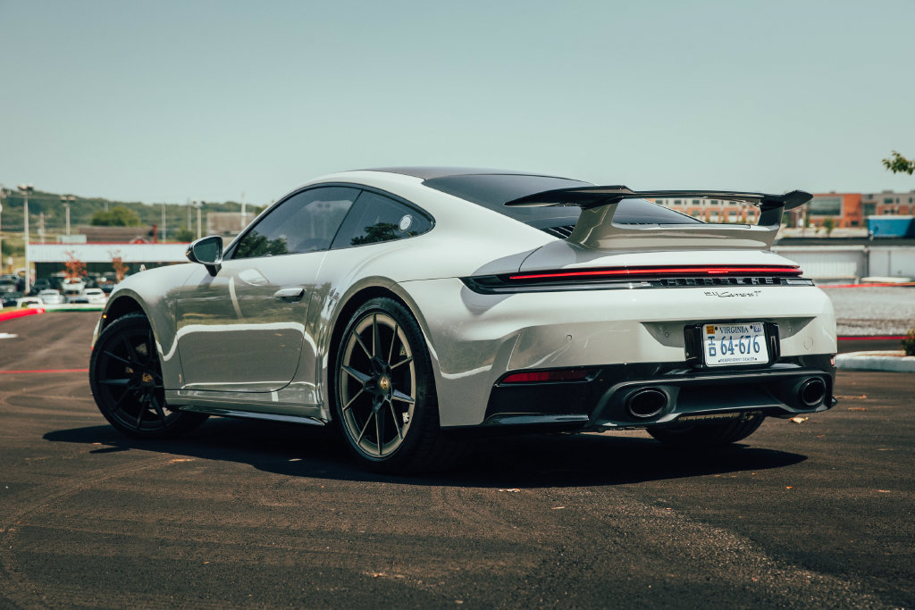 Used 2026 Porsche 911 Carrera T RWD image 5
