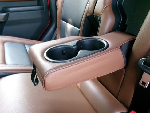 Used 2024 Ford Bronco Outer Banks AWD/4WD image 29