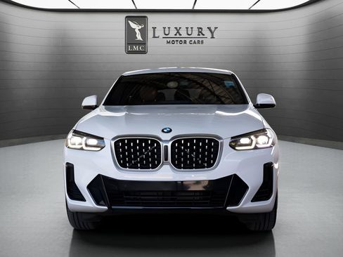 Used 2023 BMW X4 xDrive30i w/ M Sport Package AWD/4WD image 3