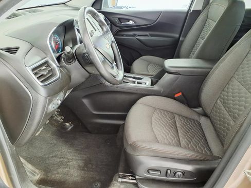 Used 2019 Chevrolet Equinox LT w/ Driver Convenience Package FWD image 12