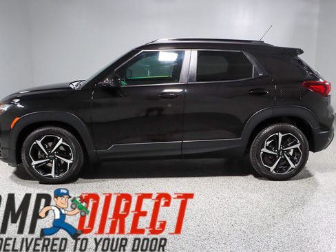 Used 2021 Chevrolet TrailBlazer RS w/ Technology Package FWD image 10