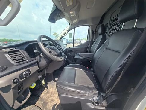 Used 2021 Ford Transit 250 Low Roof RWD image 6