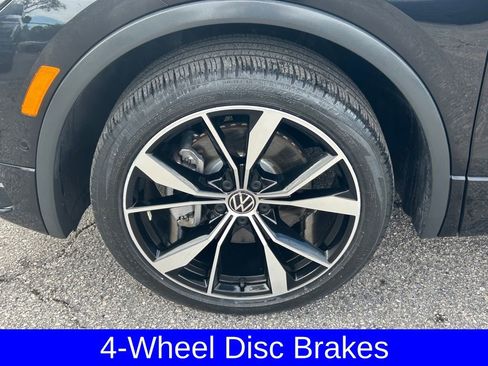 Used 2023 Volkswagen Tiguan SEL R-Line image 18