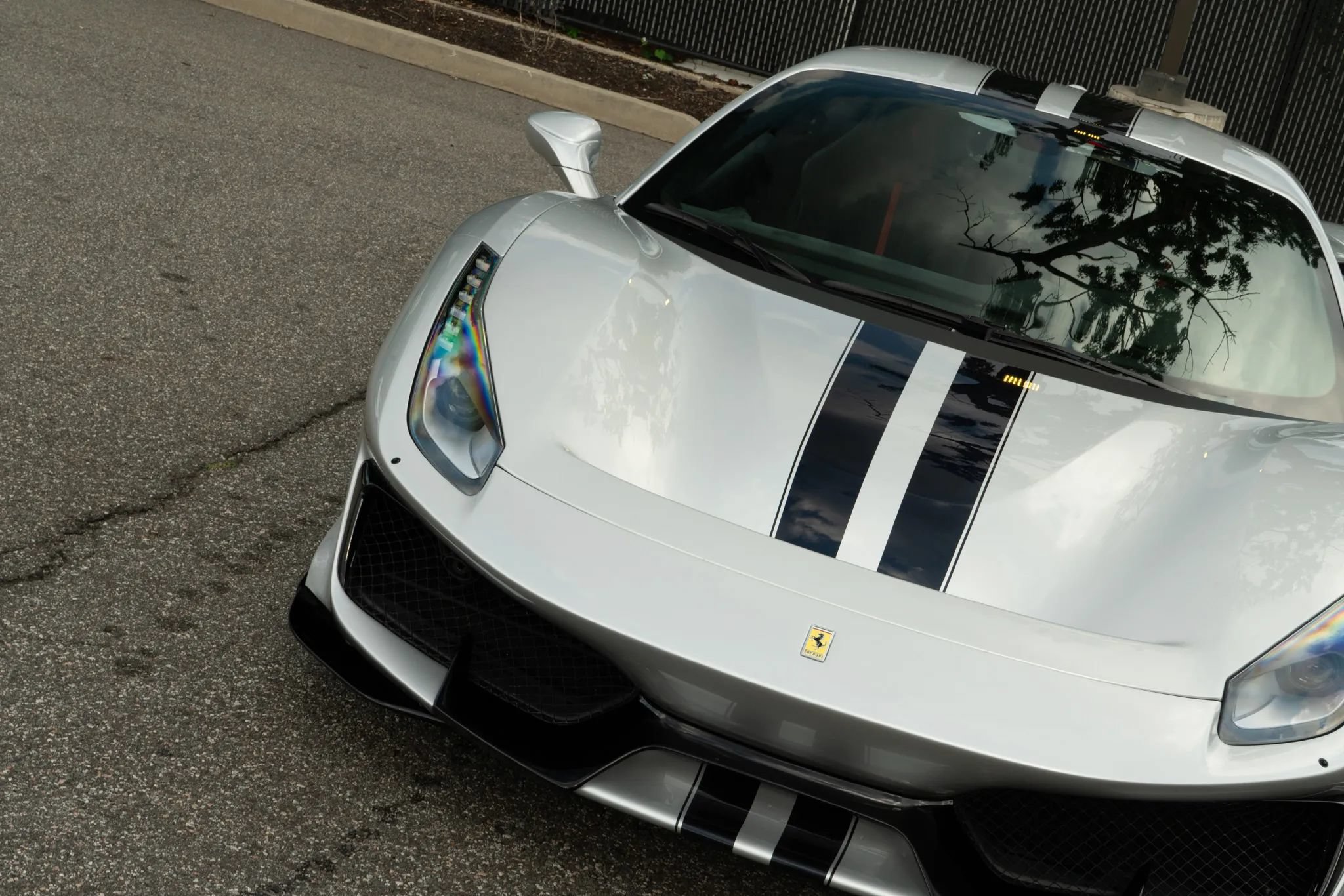 Used 2019 Ferrari 488 Pista Coupe RWD image 5