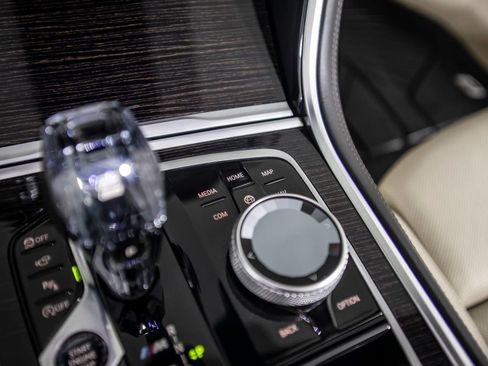 Used 2019 BMW M850i xDrive Convertible image 35