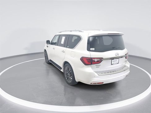 Used 2024 INFINITI QX80 Premium Select w/ Cargo Package image 5