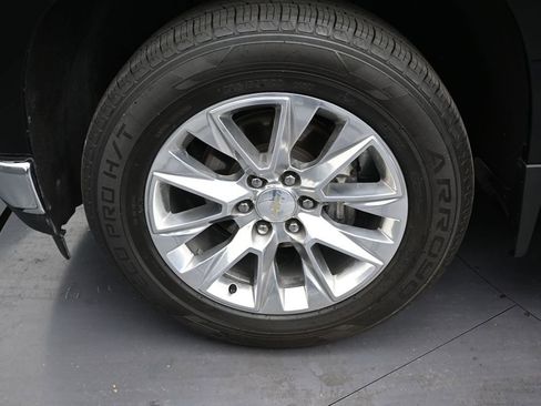 Used 2022 Chevrolet Silverado 1500 LTZ image 9