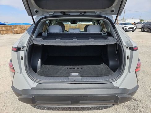 Used 2024 Hyundai Kona SEL w/ Convenience Package image 14