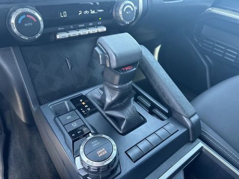 Certified 2025 Toyota Tacoma TRD Sport AWD/4WD image 23